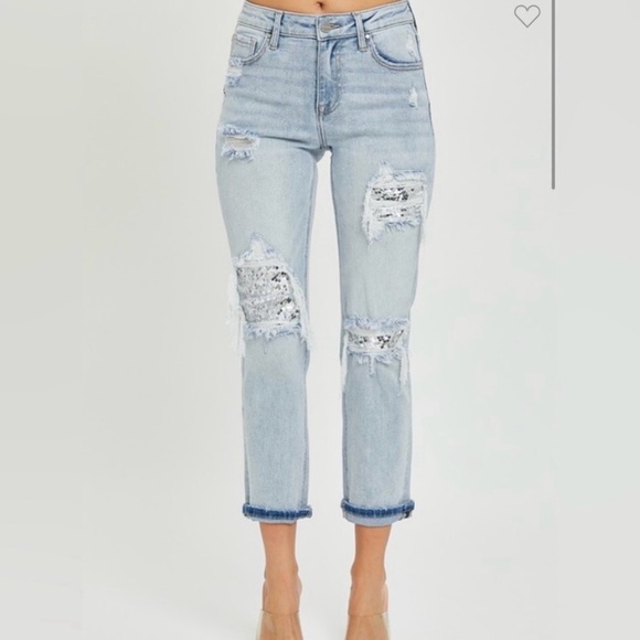 Casual Distressed Light Blue Boyfriend Jeans NWOT - Picture 2 of 4